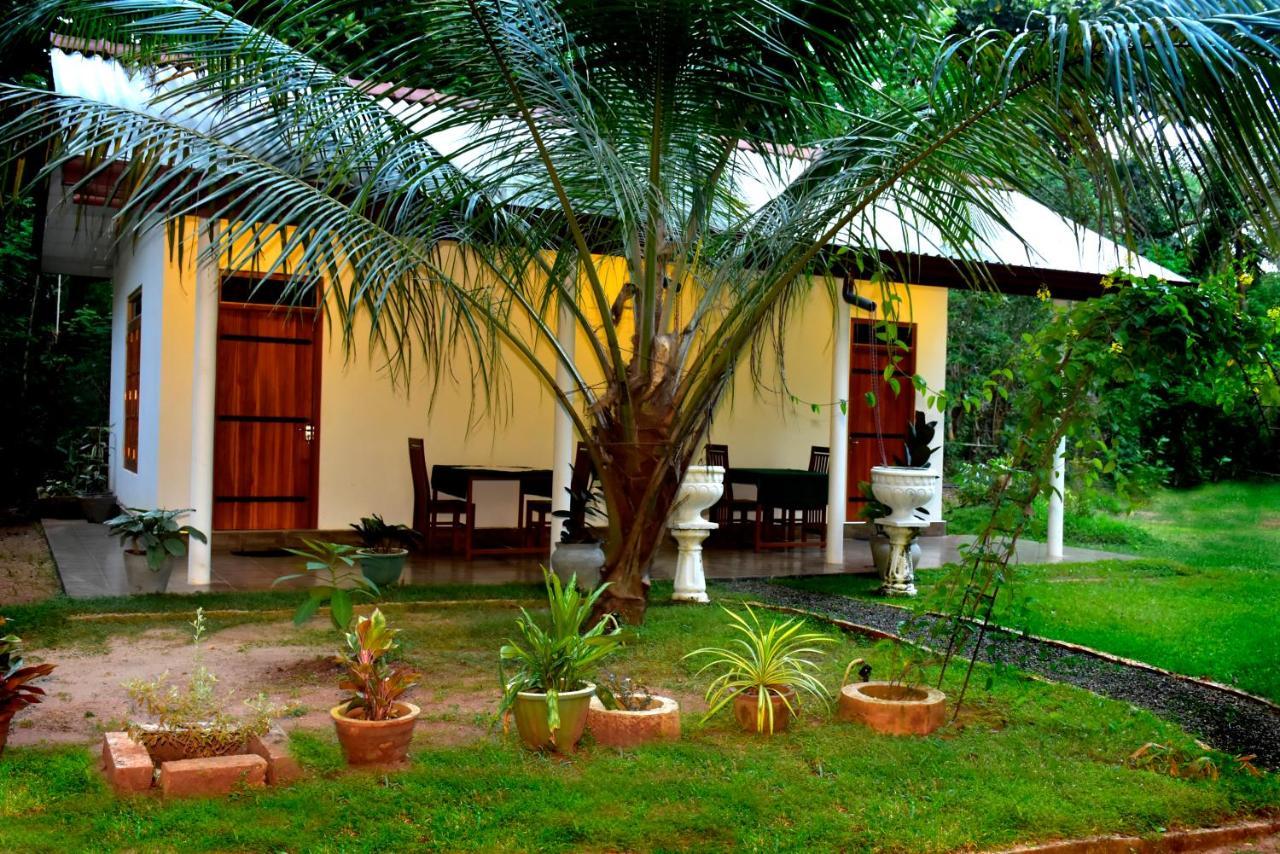 Little Ele Safari Lodge Udawalawe Dış mekan fotoğraf